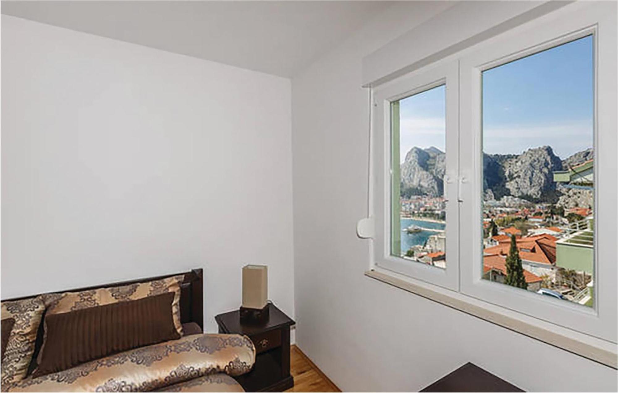 Nice Apartment In Omis With House Sea View Omiš Exterior foto